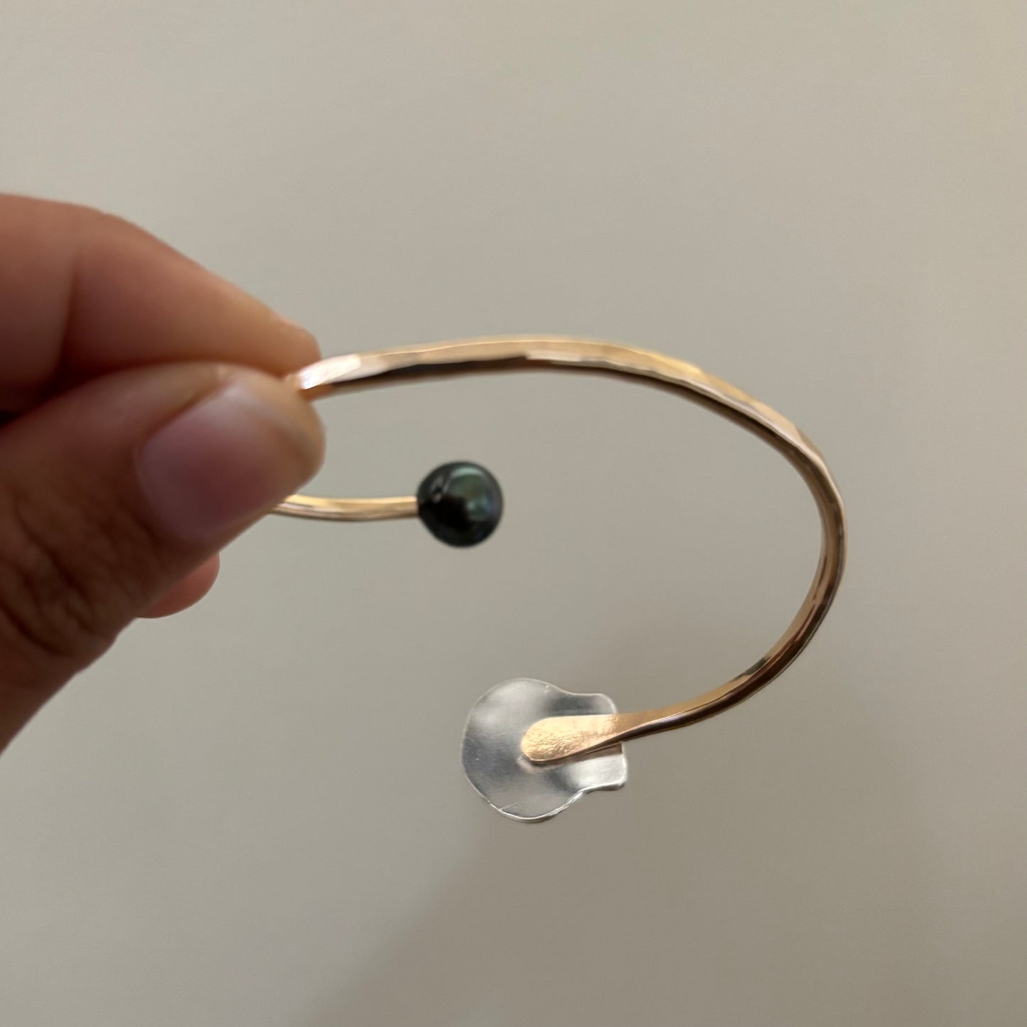 Sunrise Shell & Tahitian Pearl Cuff