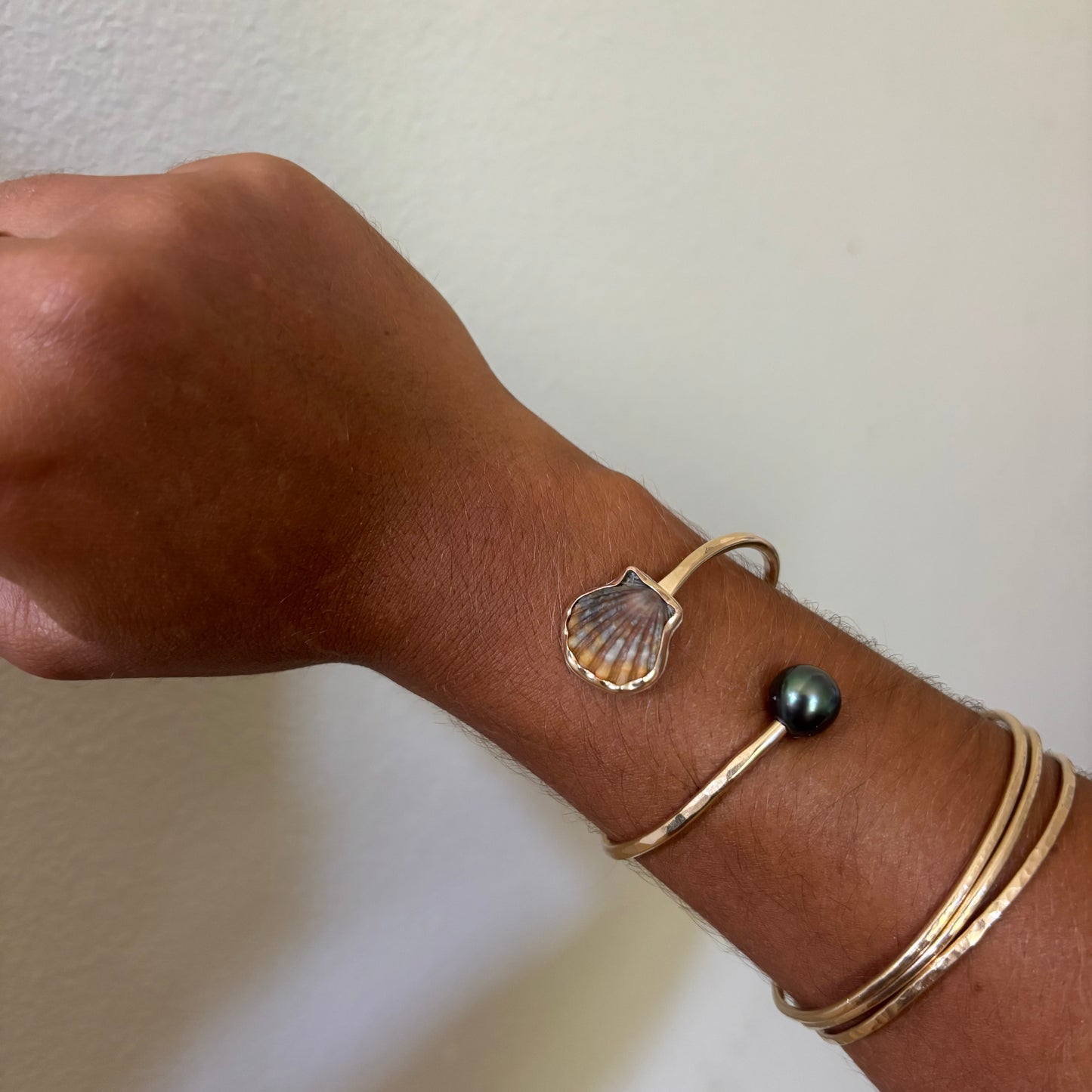 Sunrise Shell & Tahitian Pearl Cuff