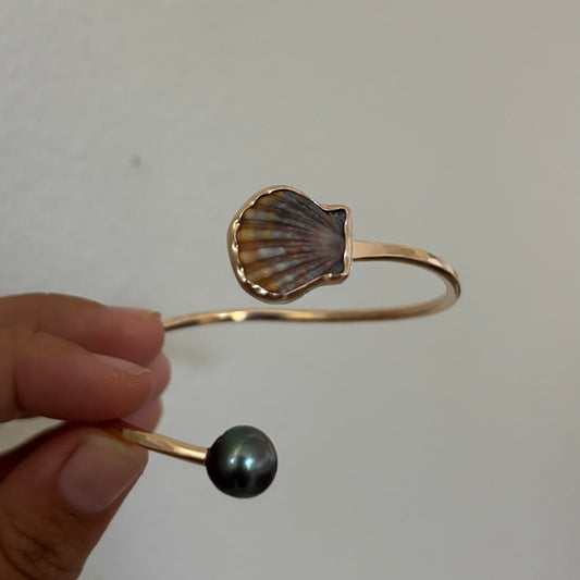 Sunrise Shell & Tahitian Pearl Cuff