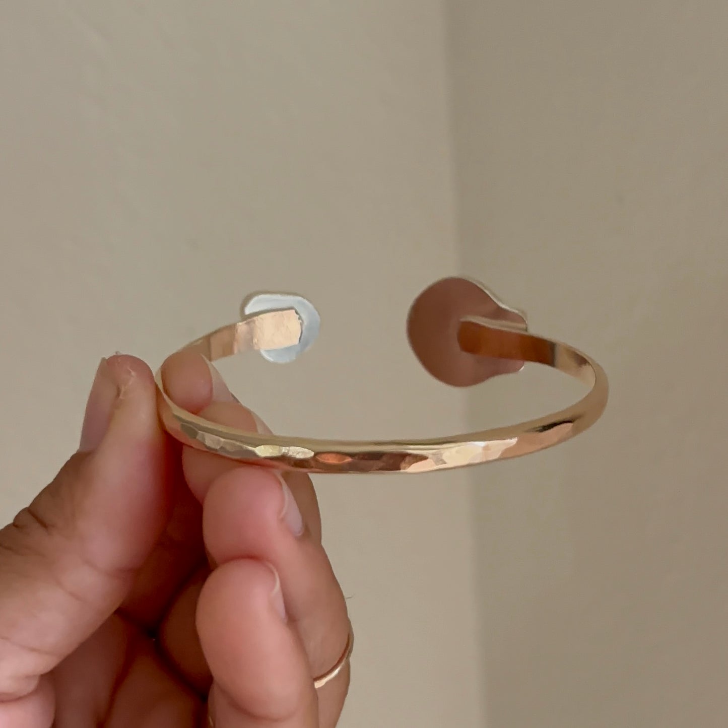 Symmetrical Sunrise Shell Cuff - Gold Fill
