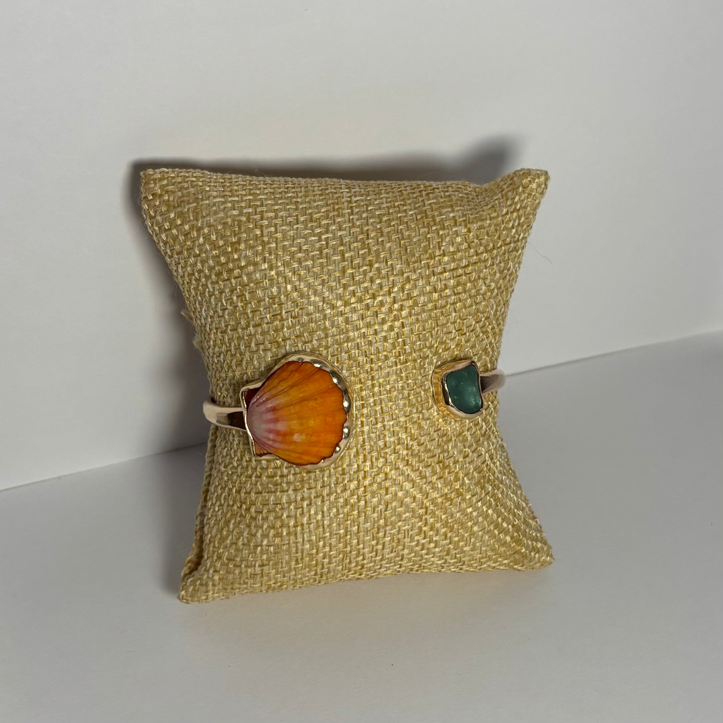 Symmetrical Sunrise Shell Cuff - Gold Fill